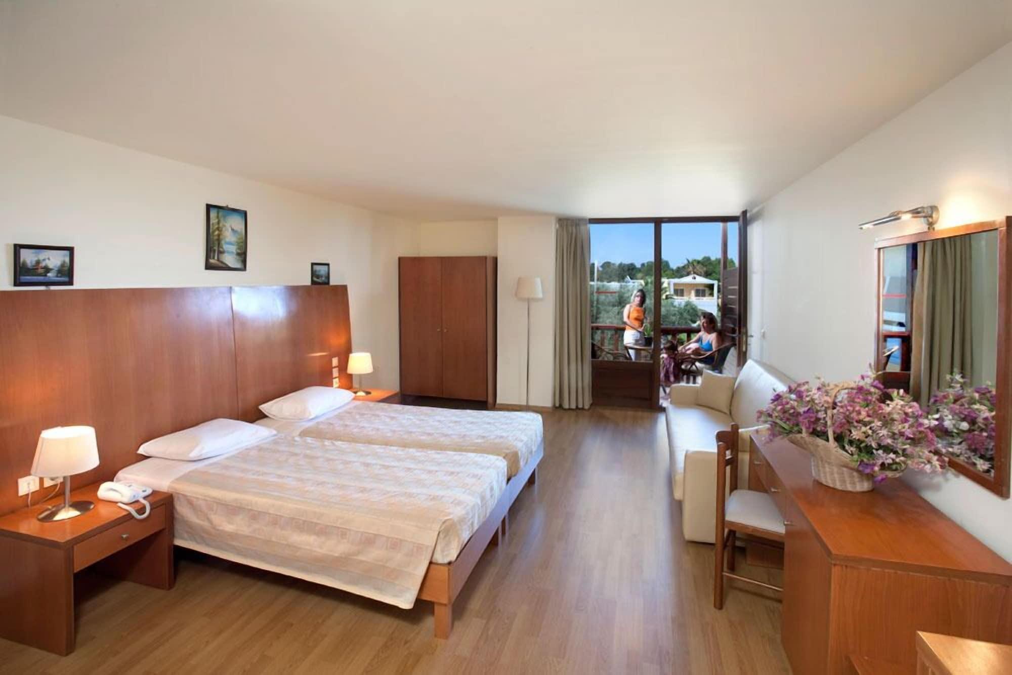 Golden Odyssey Hotel Колимбия Екстериор снимка
