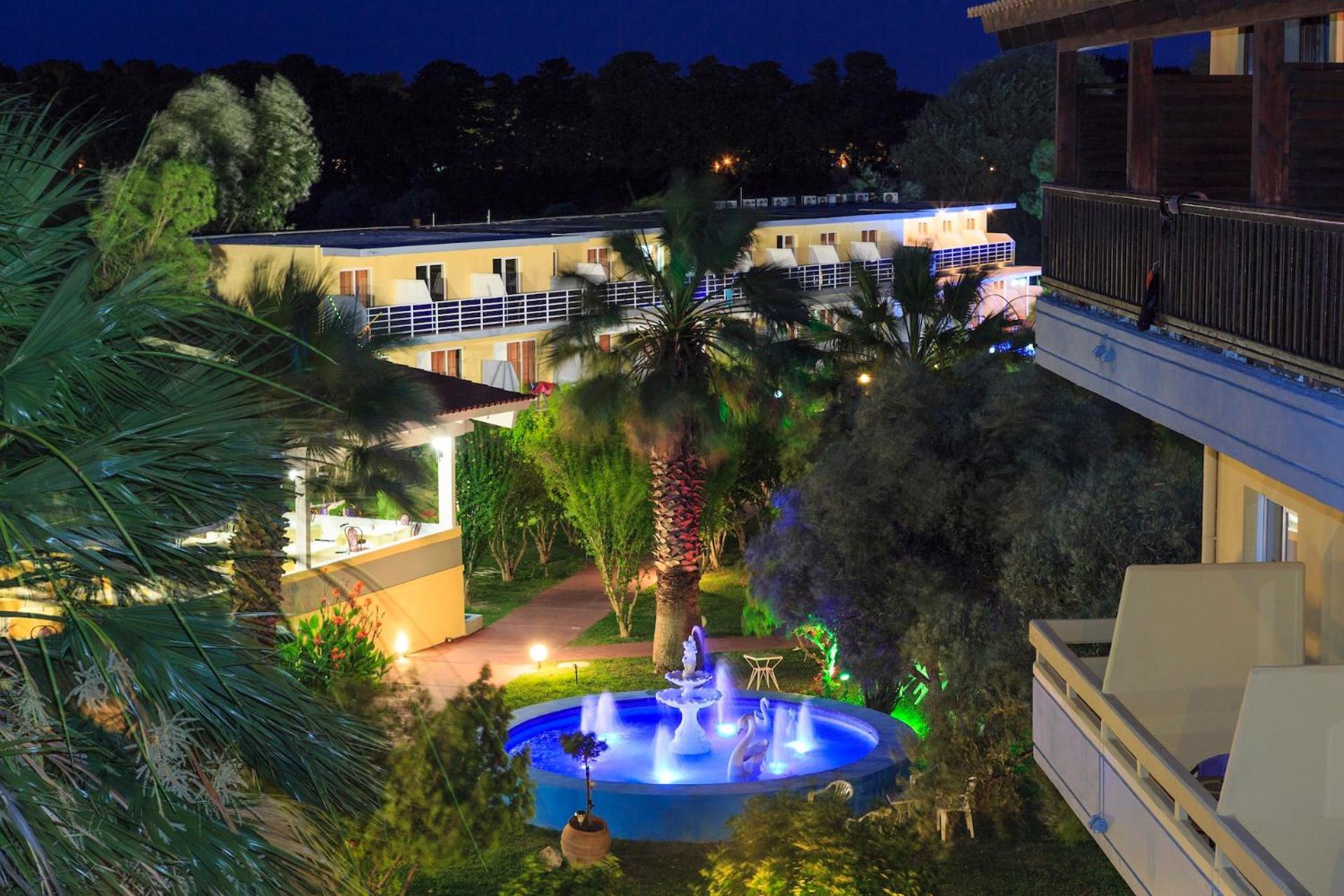 Golden Odyssey Hotel Колимбия Екстериор снимка