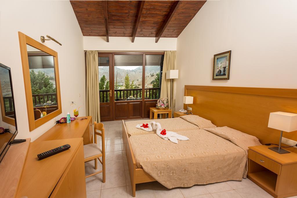 Golden Odyssey Hotel Колимбия Екстериор снимка